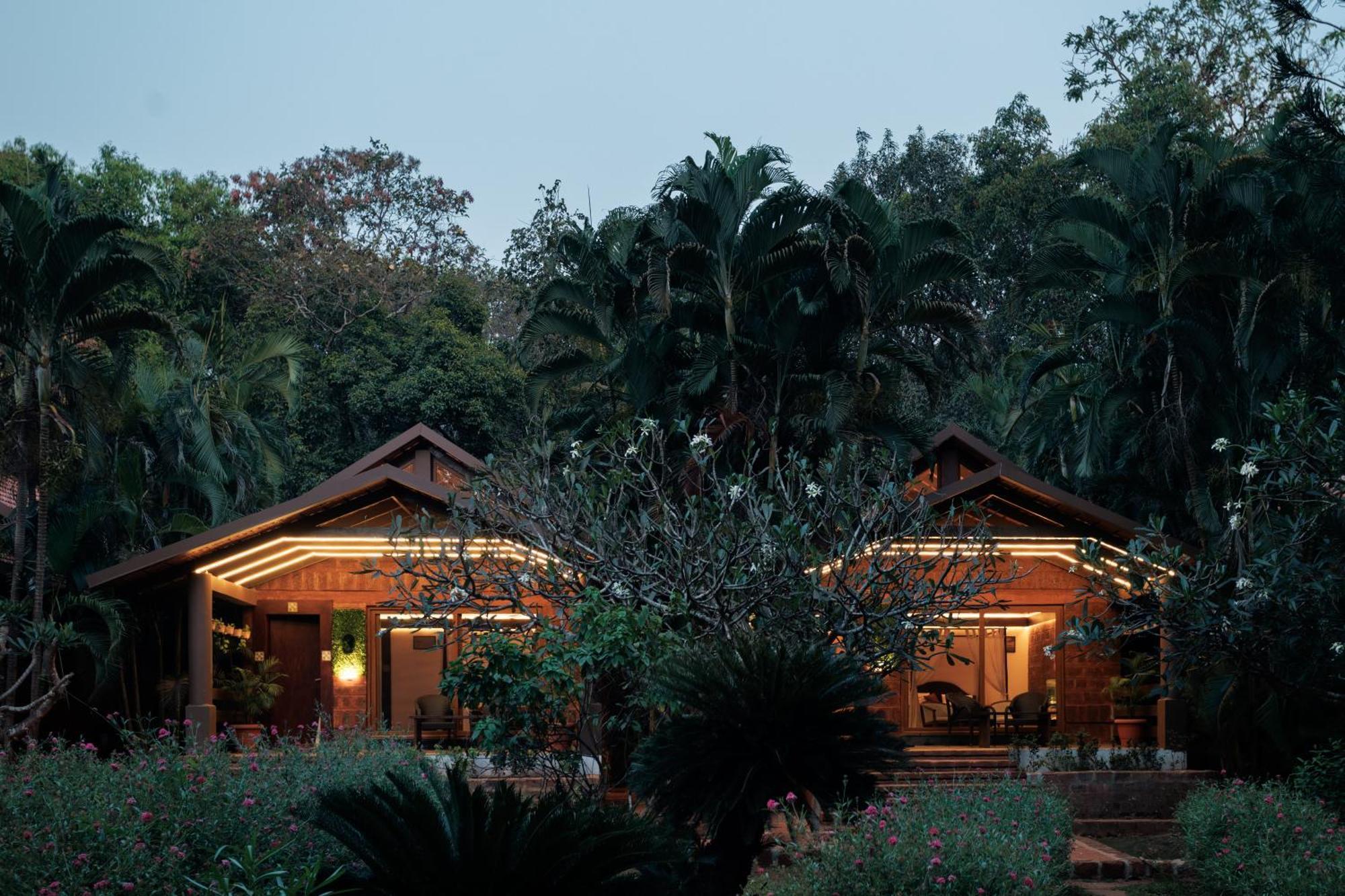 Sai Vishram Beach Resort Bainduru 외부 사진
